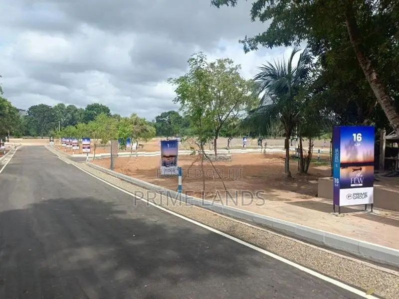 Luxury Land Plots sale in Nawala