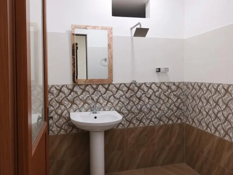 Single Story House for Sale in Wellampitiya