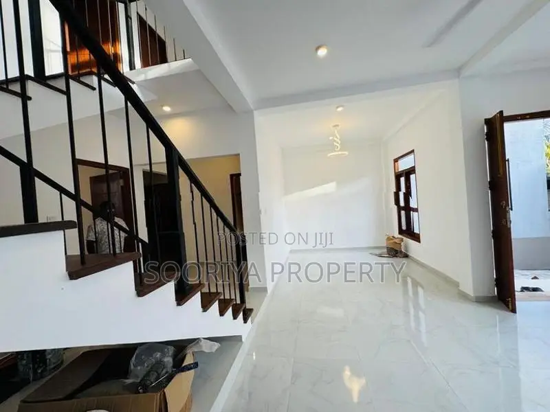Architectural Designed Brand New Luxury House for Sale in Piliyandala