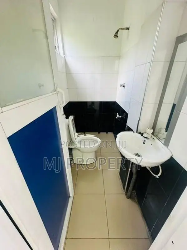 ( YC-1065) Valuable Commercial Shop Space Rent in Godagama