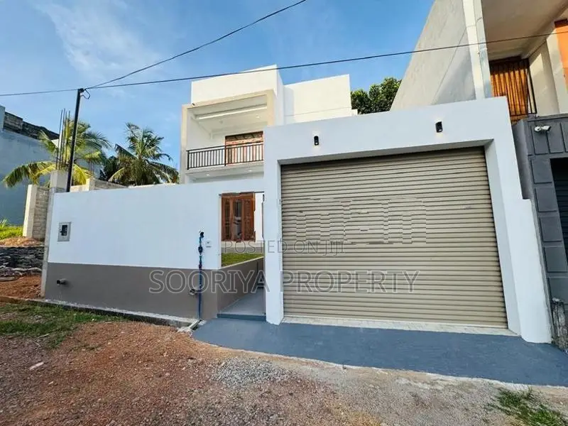 Architectural Designed Brand New Luxury House for Sale in Piliyandala