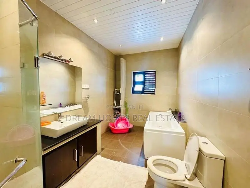 Luxury 3-Story House for Sale in Kotte – Rajagiriya Road