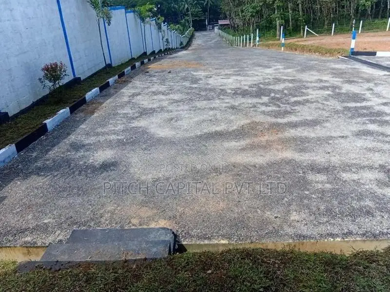 Colombo - Kaluaggala Highlevel Road Land Plots Sale