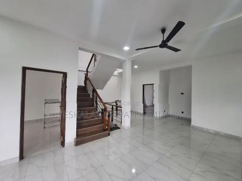 Two Storey Brand New House for Sale - Piliyandala Kesbawa EH417