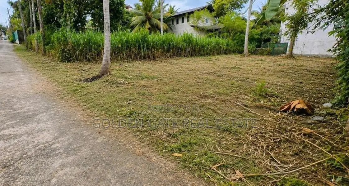 Prime Residential Land for Sale in Kadawatha