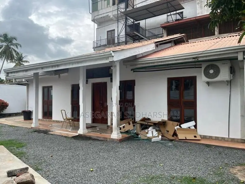 Benquet Hall & Commercial For Sale in Kandana