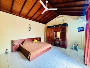 Gated Community Luxury House – 10.2 Perches Hokandara