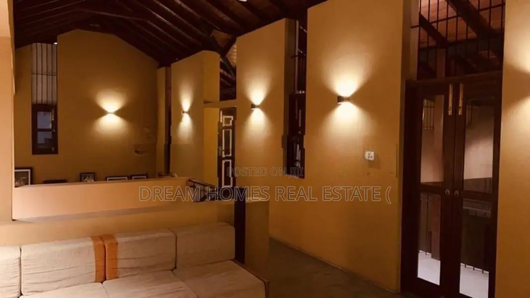 Architect-Designed Fully Furnished Luxury Home for Rent – Thalawathugo