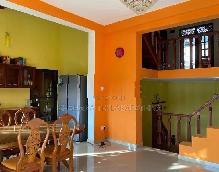 5 - Bedroom Large House for Sale – Kiribathkumbura, Peradeniya