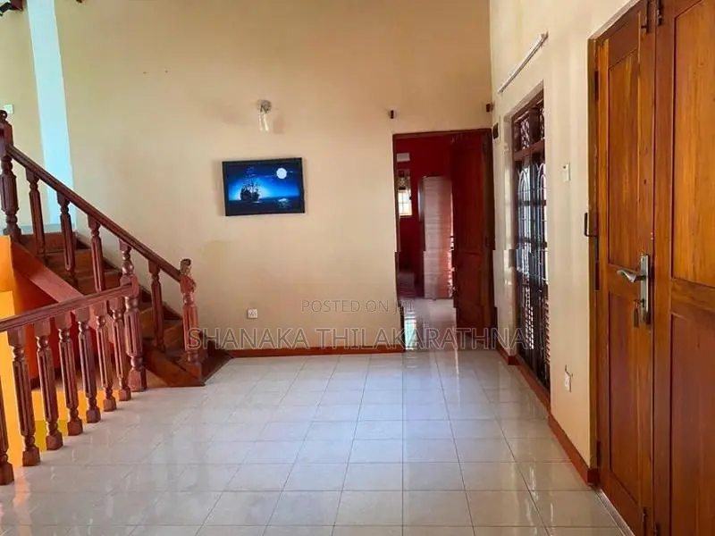5 - Bedroom Large House for Sale – Kiribathkumbura, Peradeniya