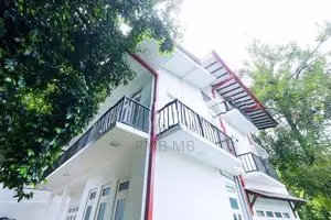 3km to Kandy Town House for Sale