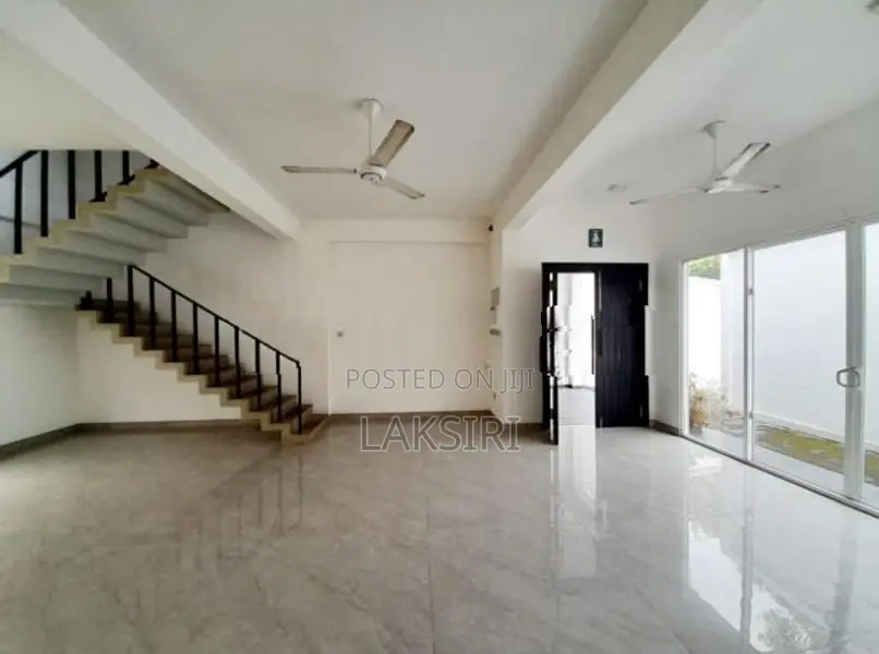 Modern 03 Store House Rent Nugegoda Ebuldaniya Madiwala Road