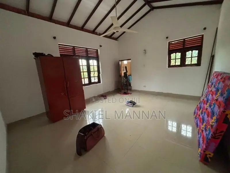 House Sale Seeduwa