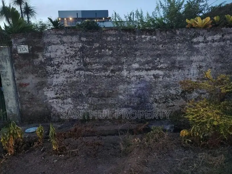 Prime Residential Land with House for Sale – Mount Lavinia