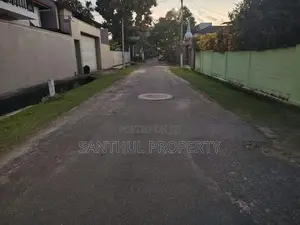 Prime Residential Land with House for Sale – Mount Lavinia
