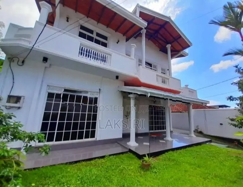 Luxury Modern House Rent Pitakotte Epitamulla Road