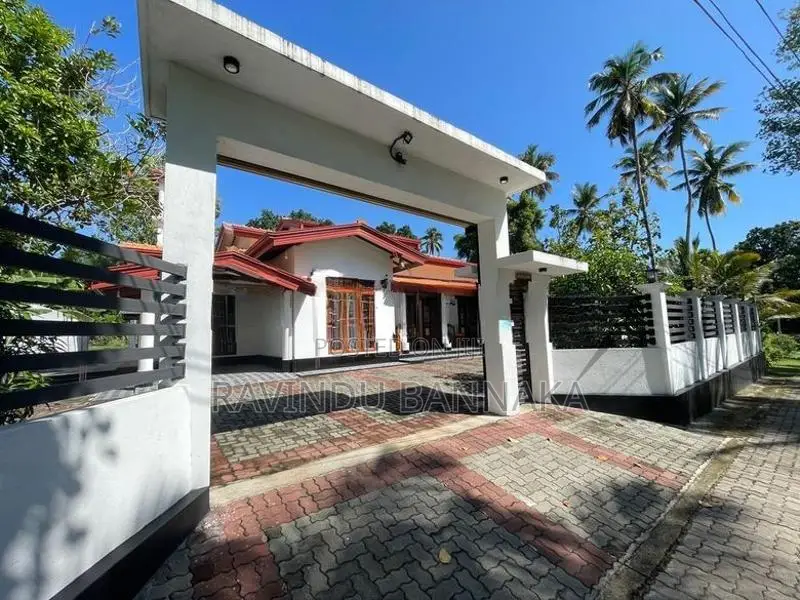 Land with House Sale in Kurunegala