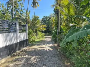 Land with House Sale in Kurunegala