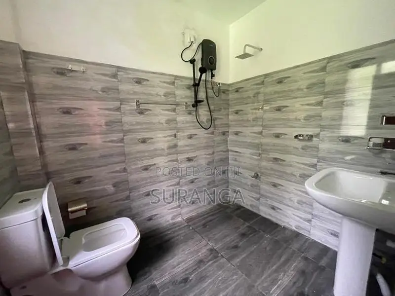 Two Story House for Rent Muruthalawa