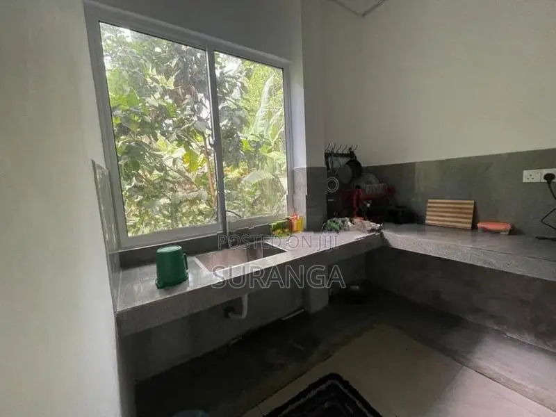 Two Story House for Rent Muruthalawa