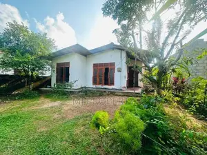 ( YS-1090) Valuable Single Storey House Sale in Meegoda , Halbarawa