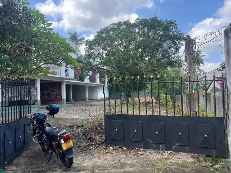 (KC925) Hotel & Commercial Property for Sale in Gampaha