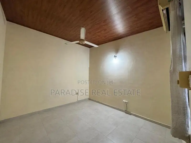 SPACIOUS 1ST FLOOR HOUSE FOR RENT IN ATHULKOTTE