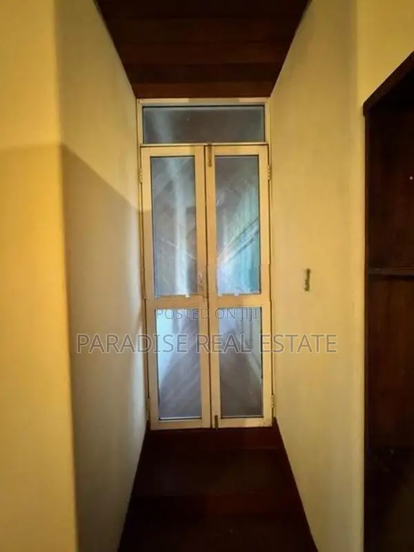 SPACIOUS 1ST FLOOR HOUSE FOR RENT IN ATHULKOTTE