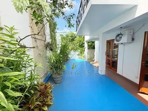 Luxury House with Private Swimming Pool for Sale – Koswatta, Nawala