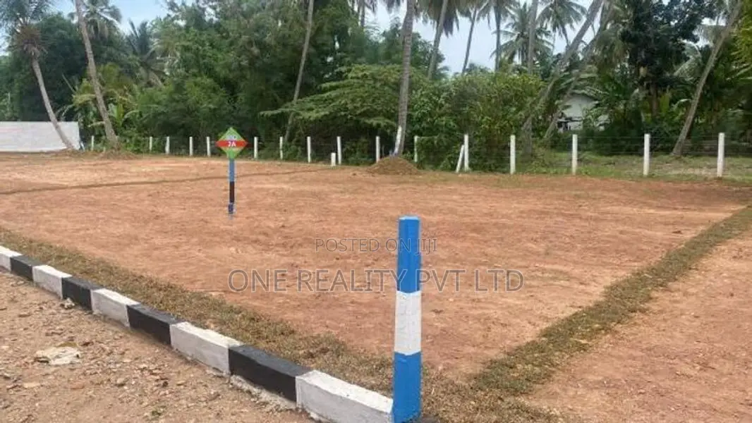 බෝපිටියෙන් පදිංචියට කදිම ඉඩමක්