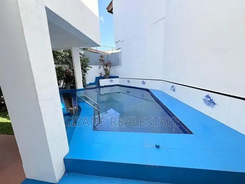 Luxury House with Private Swimming Pool for Sale – Nawala
