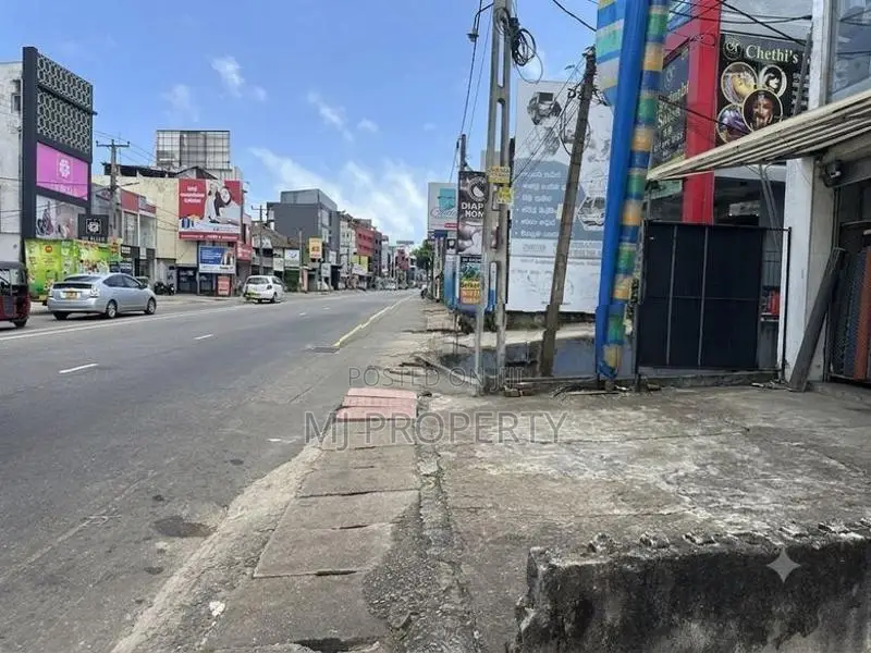 (YC-1145) Valuable Commercial Land Sale in Nugegoda Delkanda