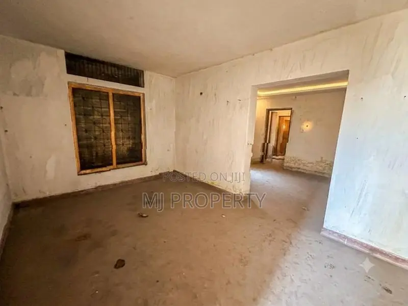 (YC-1145) Valuable Commercial Land Sale in Nugegoda Delkanda