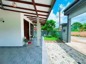 නිදන කාමර 3ක නවීන නිවස විකිණීමට Homagama Dolahena