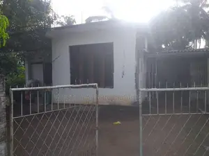 Gampaha– Valuable House with Annex for Sale!