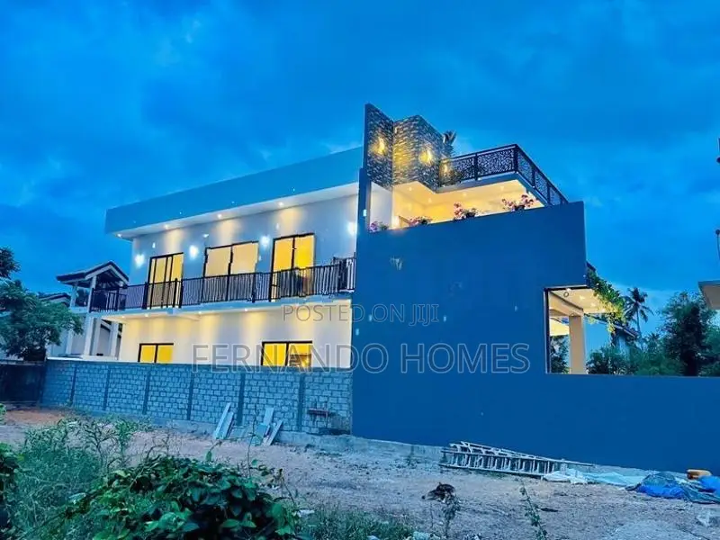 Acurate Perfect Excellent Design 4BR Luxury House For Sale Negombo