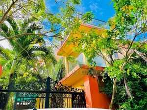 Best Type Box Luxury Designs Solar Powered 5 Br House For Sale Negombo