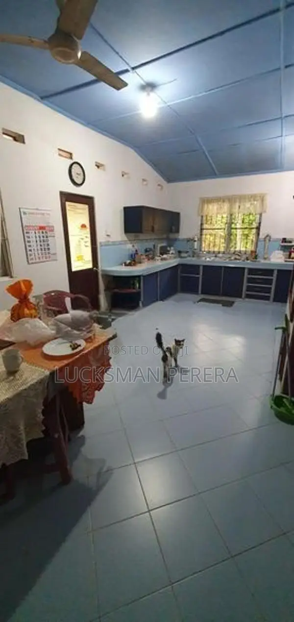 Land with House for Sale Rambukkana