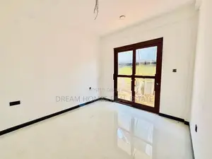 7 Bedroom Luxury House – Boralesgamuwa