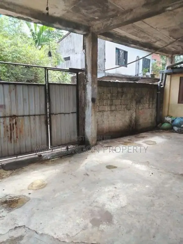 Battaramulla – Prime Two-Storey House for Sale