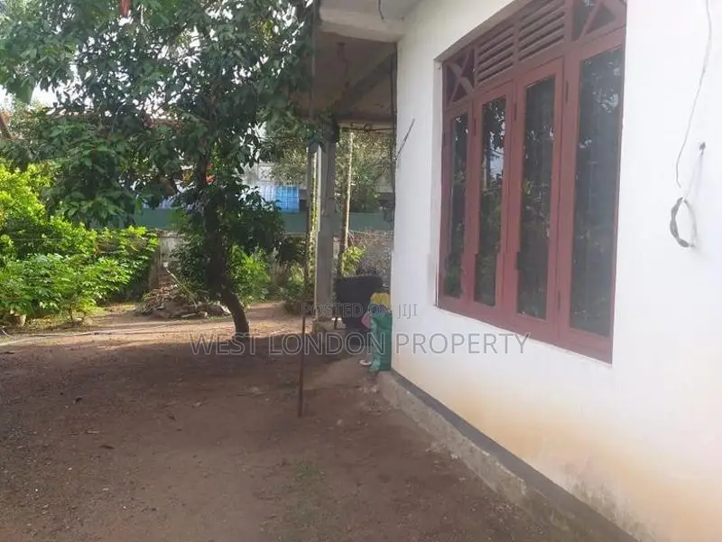 Gampaha– Valuable House with Annex for Sale!