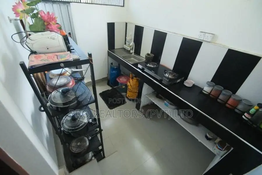 04 Bedroom House for Sale in Pannipitiya.