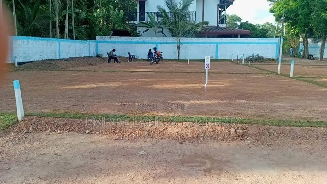 Ja Ela – Ekala Demands Land Plots for Sale Near Kurunegala 5 Road