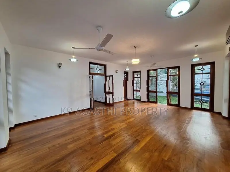 super Luxury house for sale in nawala