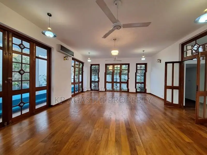 super Luxury house for sale in nawala