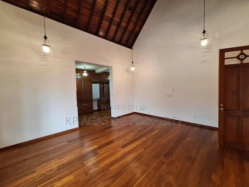 super Luxury house for sale in nawala