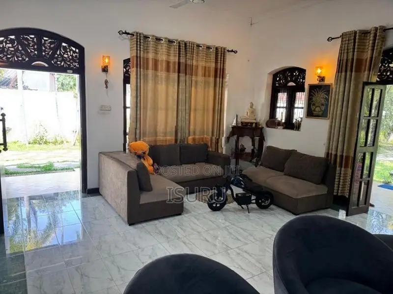 Beautiful Spacious House for Sale Wadduwa