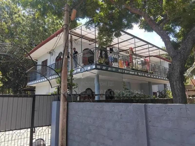 Upstairs House for Rent Jaffna