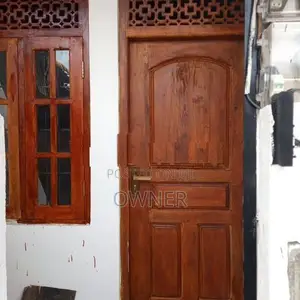 ග්‍රෑන්ඩ්පාස් පෙදෙසින් දෙමහල් නිවසක් විකිණීම සඳහා