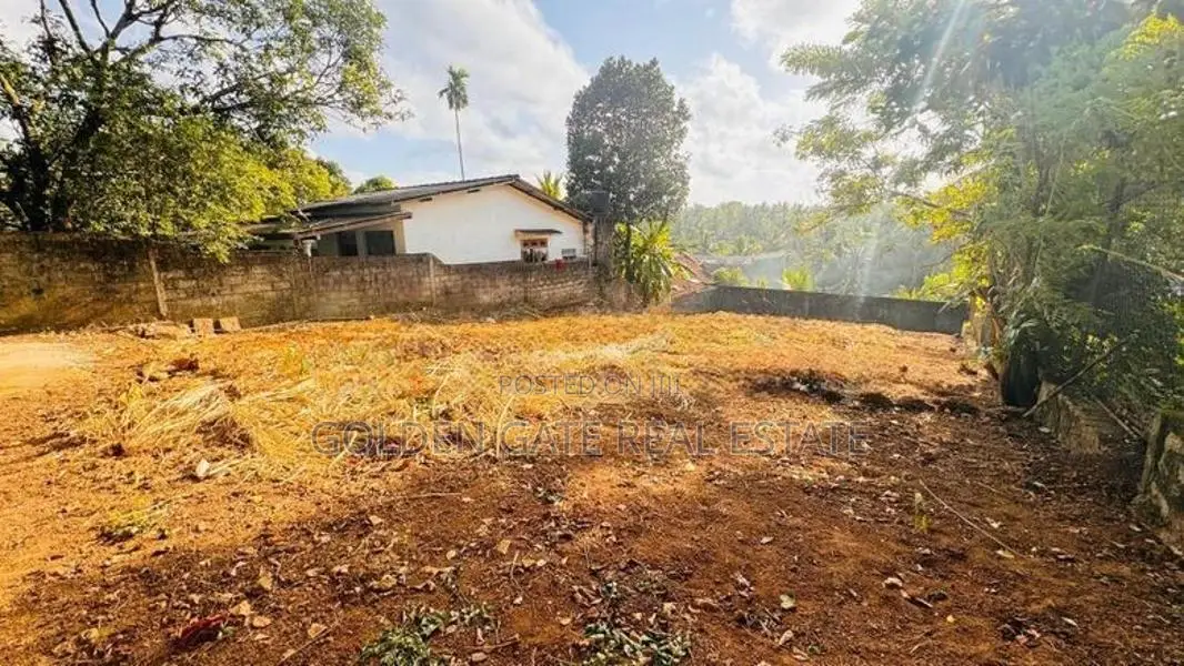 Kadawatha Ganemulla Road Land for Sale